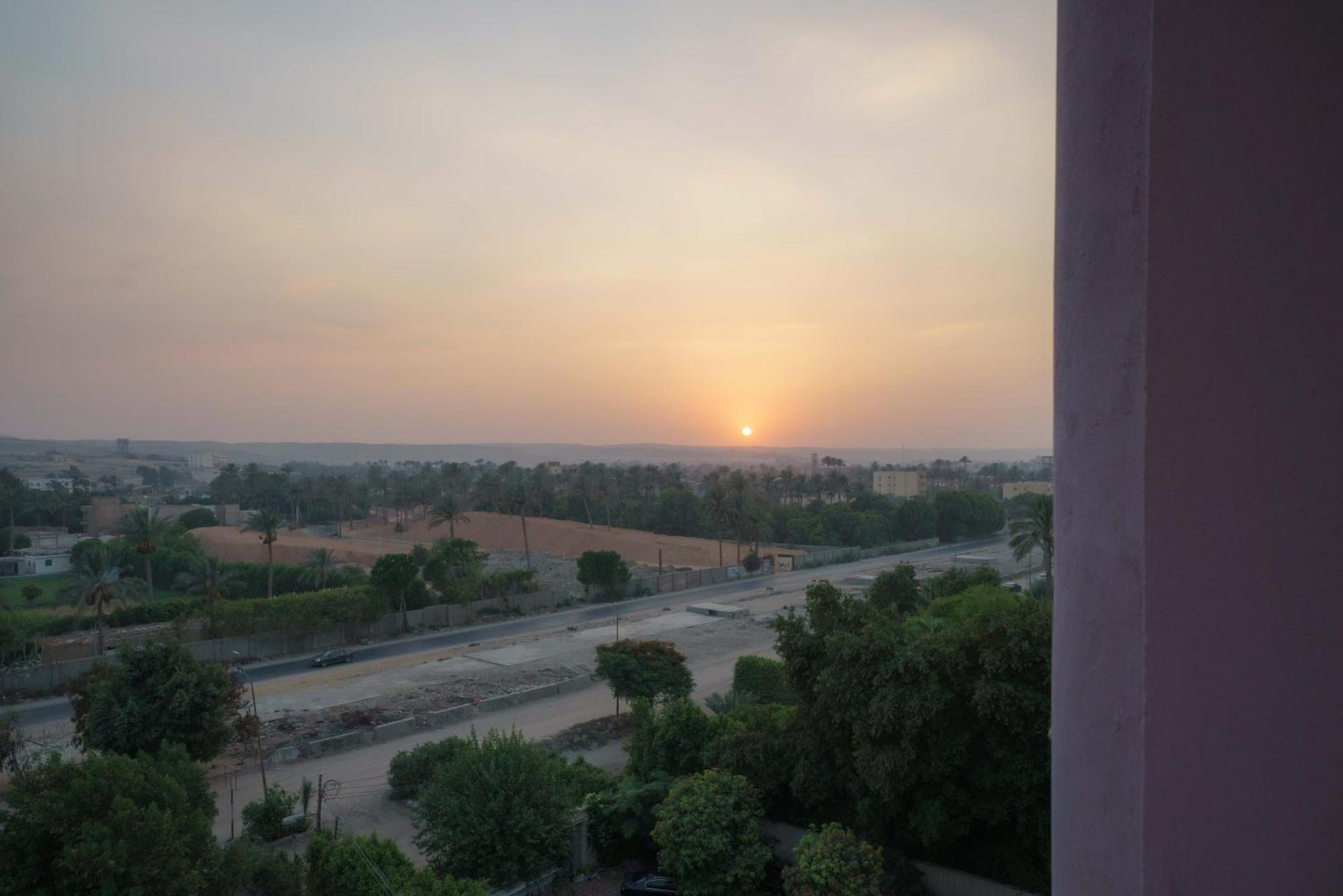 Pyramids Sunshine View Hotel Kafret el-Gabal Kültér fotó